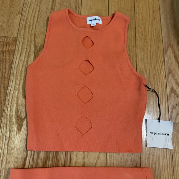 Superdown Revolve NEW W TAGS orange cut out skirt set size XS - Picture 6 of 7